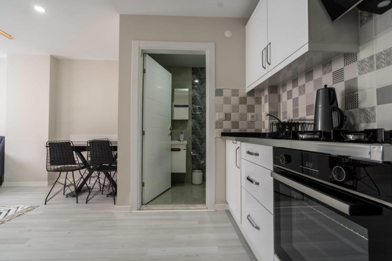 Central Flat Near Beach And Kaleici In Muratpasa Daire *